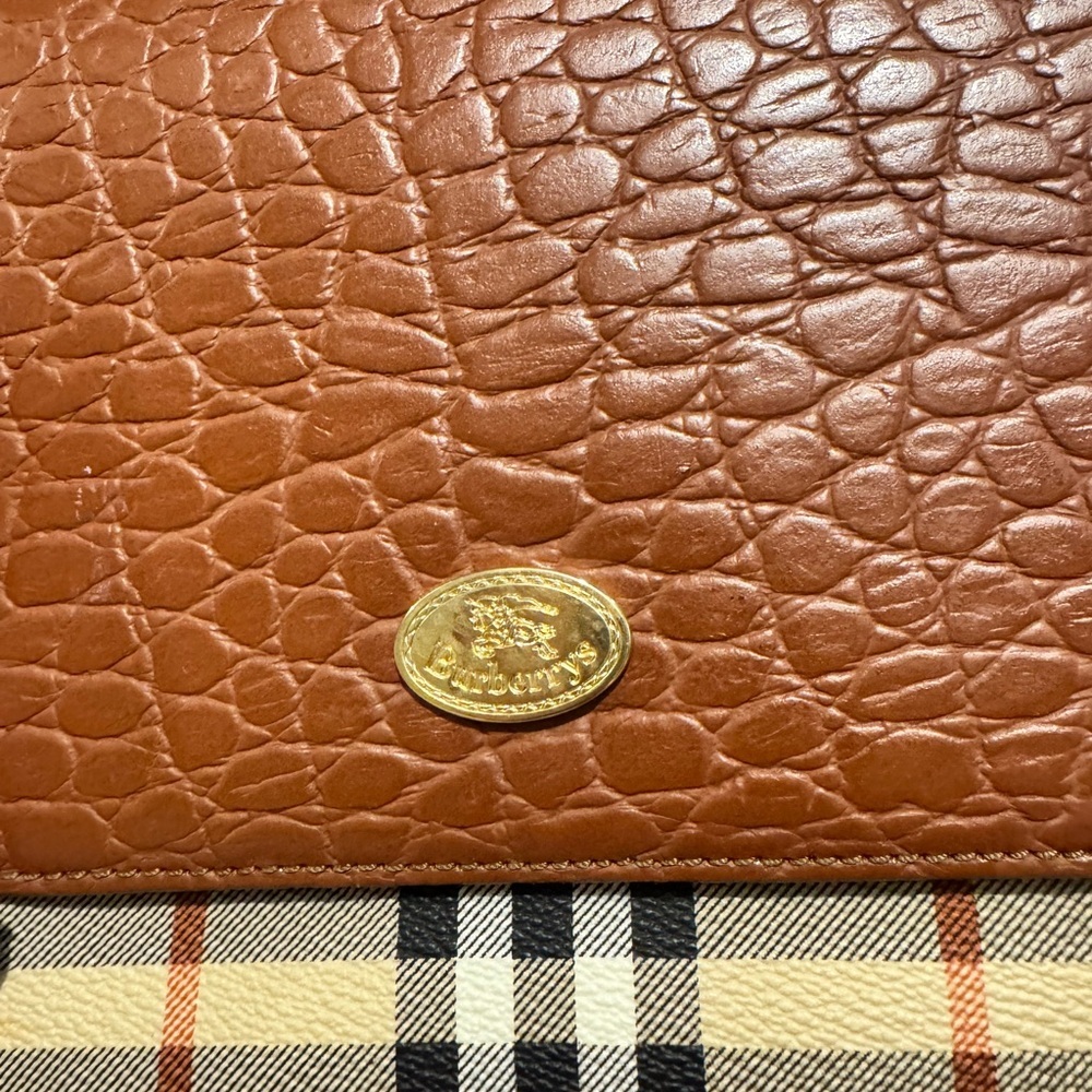 Burberry Brown Leather Crossbody Bag with Gold Chain - Picture 9 of 15